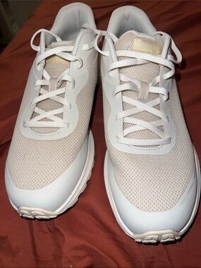 Merrell Women's White and Cream Mesh Lace-Up Sneakers